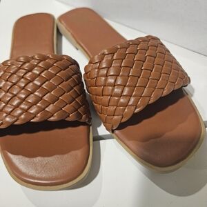 Womens Brown Sandals Size 8.5